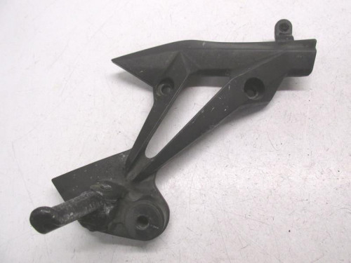 Platine et repose pieds arriere droit KAWASAKI Z 750 2007-2010