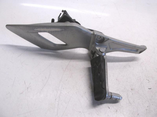 Platine avant droite HONDA VFR 1200 F 2010-2016