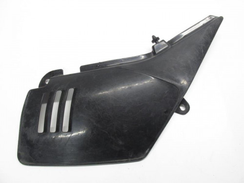 Cache lateral droit SUZUKI DR 125 1989-1993