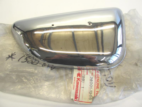 Cache lateral gauche KAWASAKI VN 1500 1988-1992 VULCAN