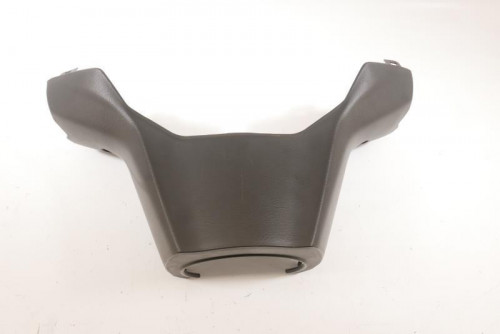 Cache guidon inferieur SUZUKI 125 BURGMAN 2007 - 2010