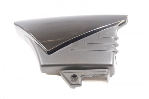 Cache lateral droit YAMAHA 125 YBR CUSTOM 2008 - 2014