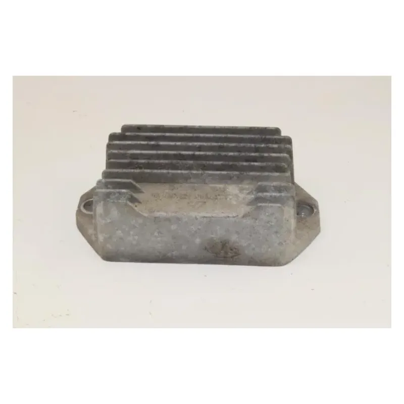 Regulateur charge batterie PIAGGIO TYPHOON 50 2010 - 2017