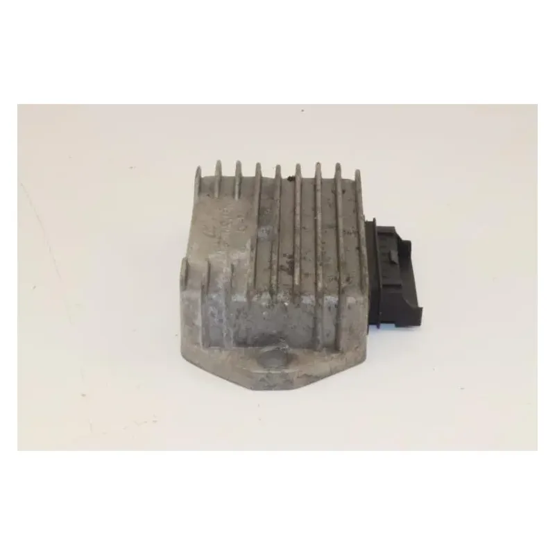 Regulateur charge batterie PIAGGIO TYPHOON 50 2010 - 2017