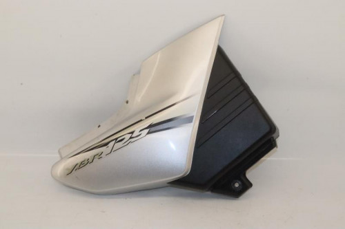 Demi flanc selle droit YAMAHA 125 YBR 2007 - 2009