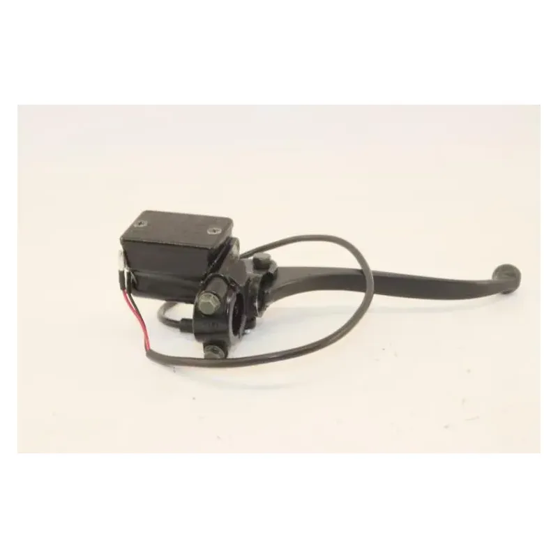 Maitre cylindre frein avant UB QT 50 2021 - 2022