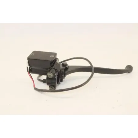 Maitre cylindre frein avant UB QT 50 2021 - 2022