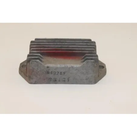 Regulateur charge batterie PIAGGIO VESPA LX 50 2009 - 2013