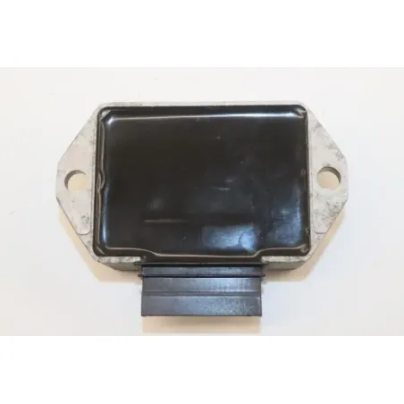 Regulateur charge batterie PIAGGIO VESPA LX 50 2009 - 2013