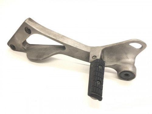 Platine et repose pieds arriere gauche YAMAHA TDM 850 1991-1995