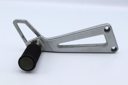 Platine arriere droite SUZUKI 650 DR RSE 1992 - 1997