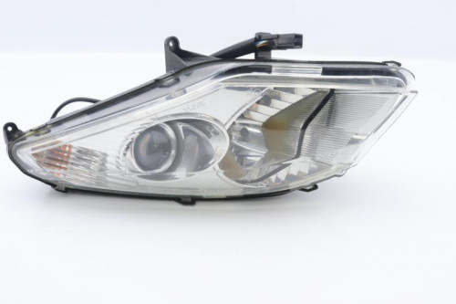 Optique avant droit feux phare PEUGEOT 125 SATELIS EVO 2009 - 2011