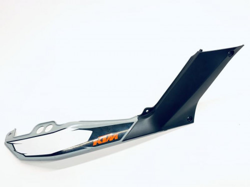 Cache carenage sous selle droit KTM DUKE 125 2011-2016