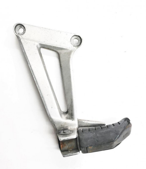 Platine et repose pieds arriere gauche HONDA CBR 125 R 2004-2006
