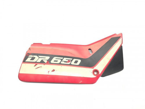 Cache carenage sous selle droit SUZUKI DR 650 RS 1990-1995