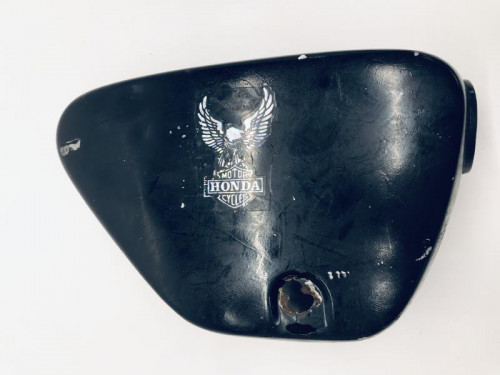 Cache carenage sous selle droit HONDA CB72 250 1961-1966 SUPERSPORT