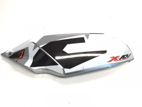 Cache carenage coque arriere gauche HONDA X-ADV 750 2017-2020