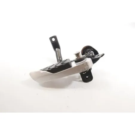 Repose pieds arriere droit SYM GTS 125 EVO 2009 - 2011