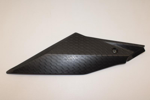 Demi flanc selle droit YAMAHA YZF R1 2015 - 2019
