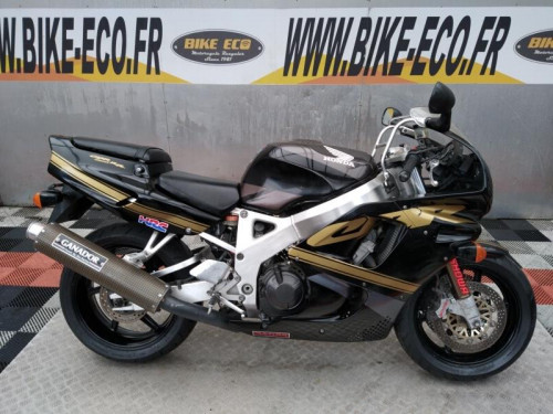 HONDA CBR 900 RR