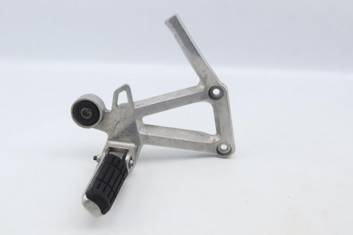 Platine arriere droite YAMAHA 600 FAZER 2002 - 2003
