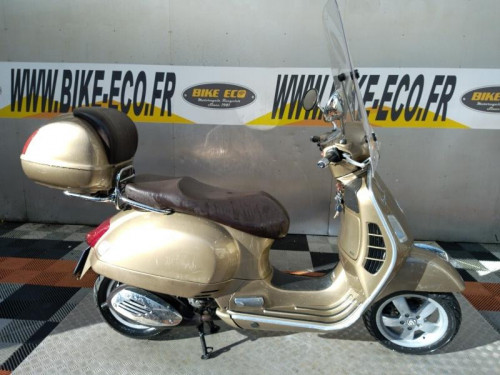 PIAGGIO GTS 125 VESPA