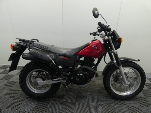 YAMAHA 125 TW