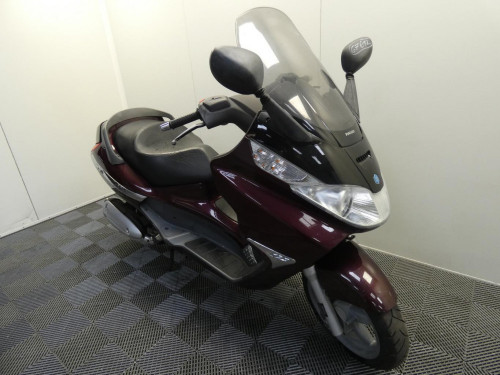 PIAGGIO X EVO 125 07-16