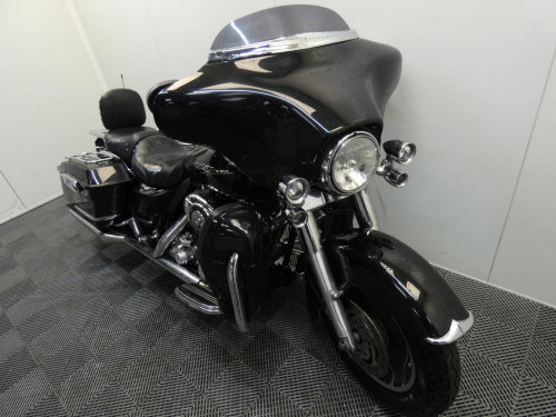 HARLEY DAVIDSON 1584 STREETGLIDE