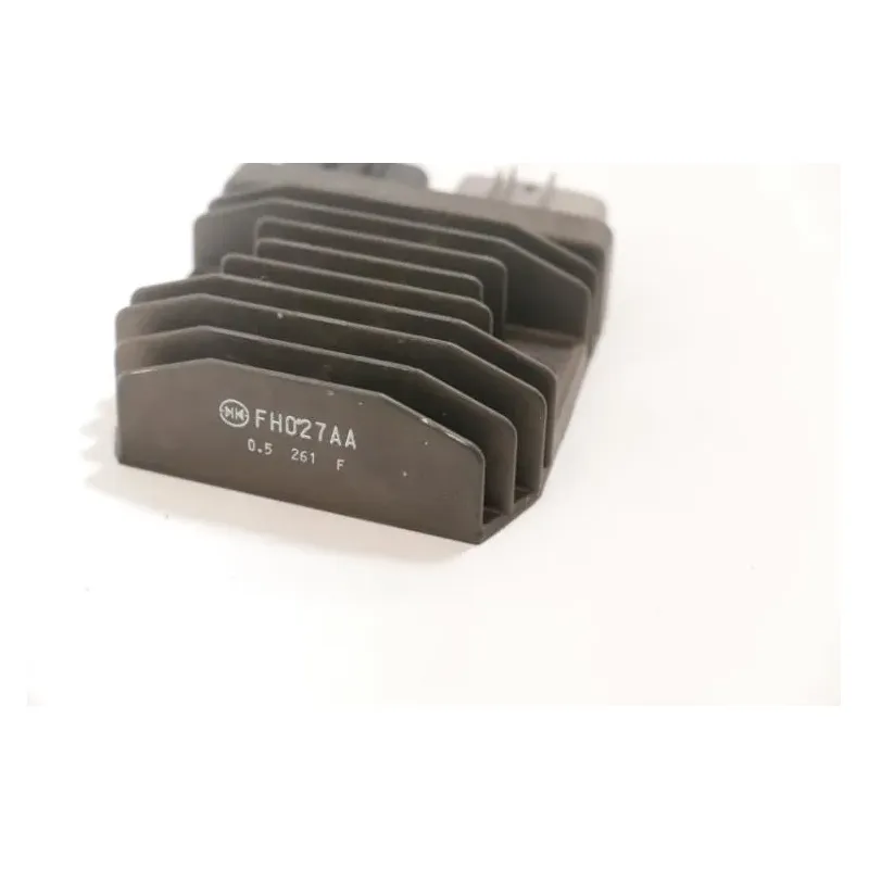 Regulateur charge batterie TRIUMPH SPEED TRIPLE 1200 RS ABS 2021 - 2022