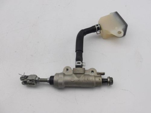 Maitre cylindre frein arriere SUZUKI 1400 GSX 2002 - 2005