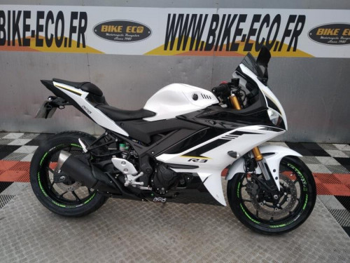 YAMAHA 300 YZF R3