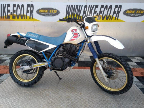 YAMAHA XT 250