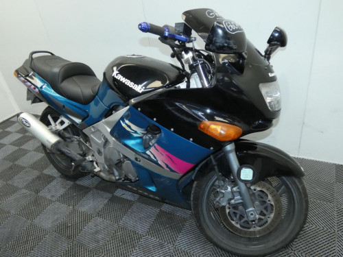KAWASAKI 600 ZZR