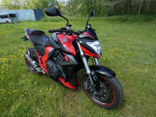 HONDA CB 1000 R