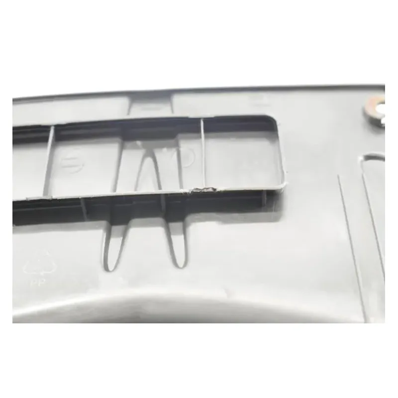 Cache carenage centrale marche pieds plancher PEUGEOT TWEET 50 2010 - 2014