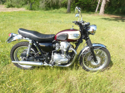 KAWASAKI W 650