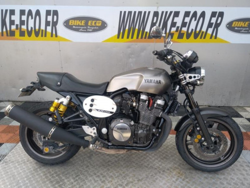 YAMAHA XJR 1300