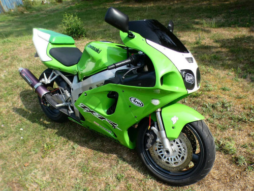 KAWASAKI ZX7 R