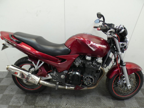 KAWASAKI ZR7
