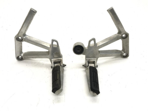 Platine arriere droite et gauche YAMAHA FZS 600 1998-2001 FAZER
