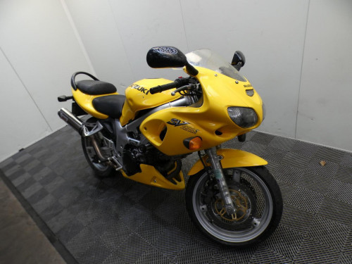 SUZUKI 650 SV