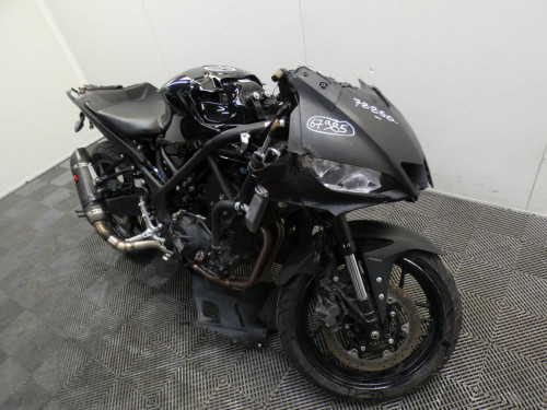 YAMAHA YZF R3