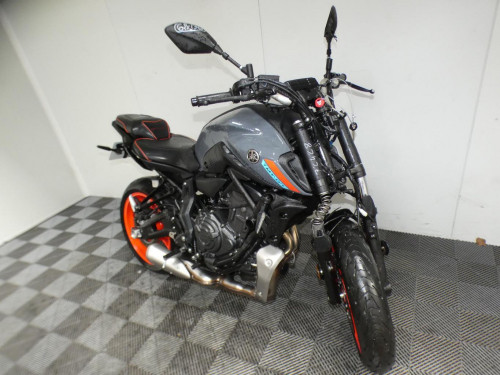 YAMAHA MT 07