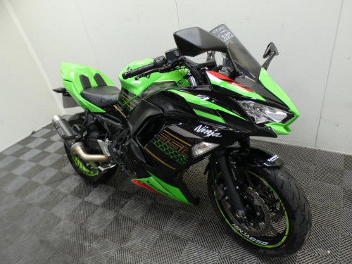 KAWASAKI 650 NINJA