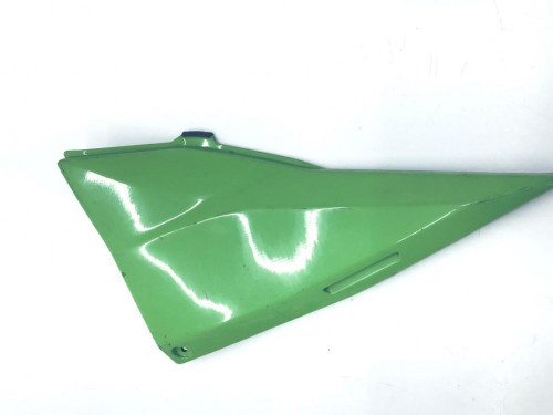 Cache carenage sous selle gauche KAWASAKI Z 750 2004-2006