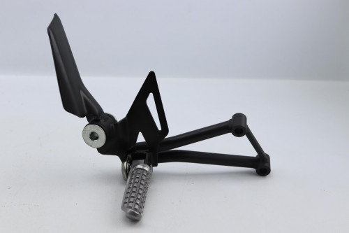 Platine arriere droite KAWASAKI 125 Z 2021 - 2023