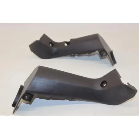 Cache guidon inferieur SUZUKI UH 400 BURGMAN 1999 - 2006