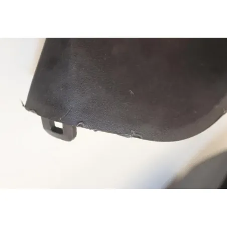 Cache guidon inferieur SUZUKI UH 400 BURGMAN 1999 - 2006