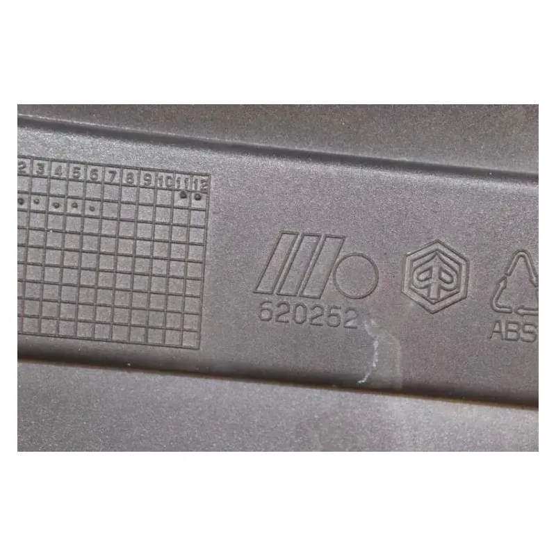 Coque arriere droit PIAGGIO X8 125 2004 - 2007